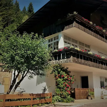 Haus Christian Bed & Breakfast 3*